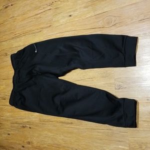 Nike therma-fit black joggers elastic waist w/drawstring EUC side pockets sz L